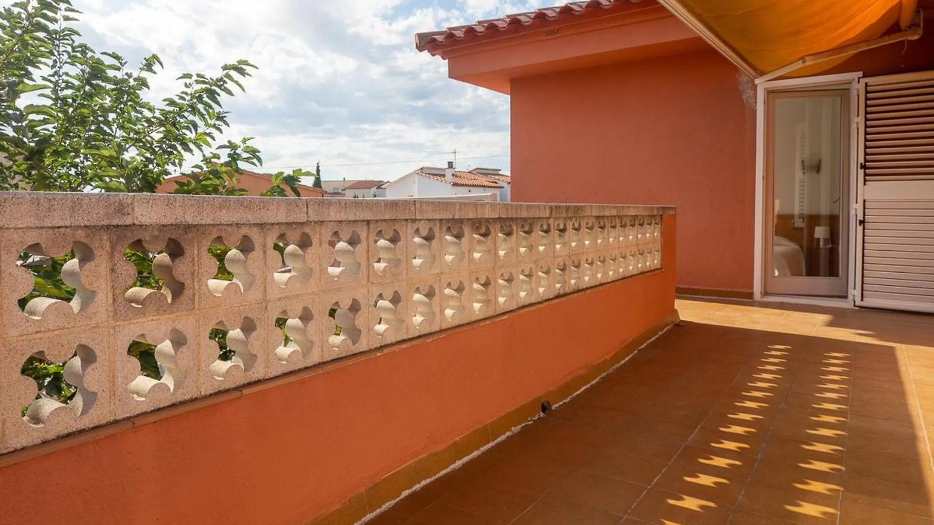 Casa Familiar Con Piscina Privada, A/C, Wifi Y Cerca De Playa Y Comercios - Es-325-21 Torroella De Montgri 0*,  Spain