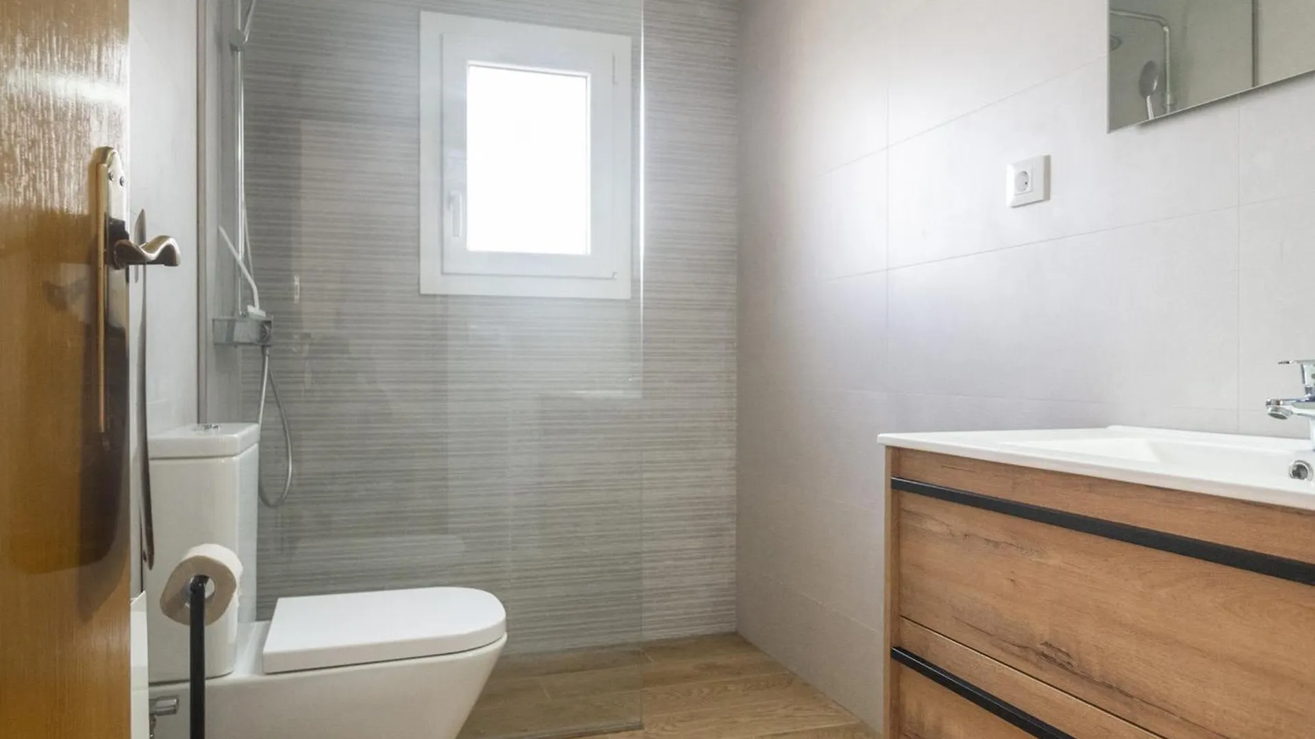 Casa Familiar Con Piscina Privada, A/C, Wifi Y Cerca De Playa Y Comercios - Es-325-21 Torroella De Montgri 0*,  Spain